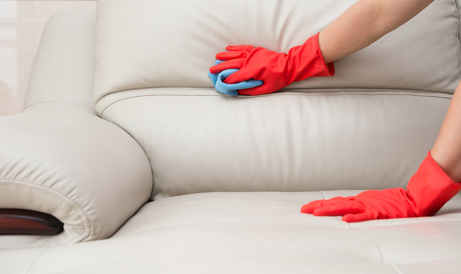 Can You Use Clorox Wipes on Suede Couch Furniture?