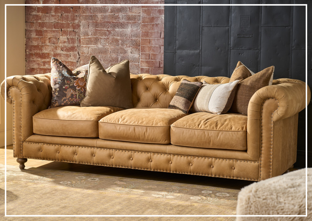 Universal Furniture Griffith Park Berkeley Leather Tufted Sofa with Rolled Arms-sofabed.com